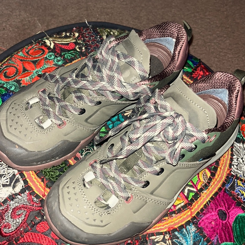 Almost new- worn one time!